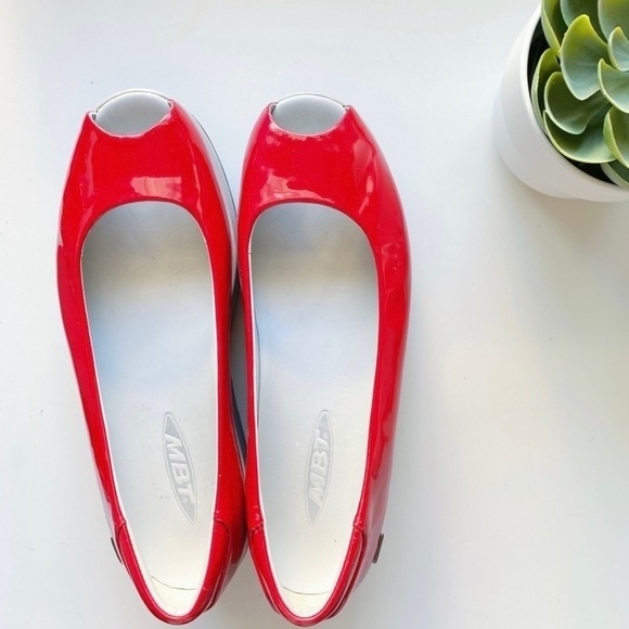 MBT kianga red patent leather rockers  sneakers - Picture 2 of 3